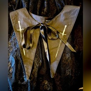 Little Ghouls collar